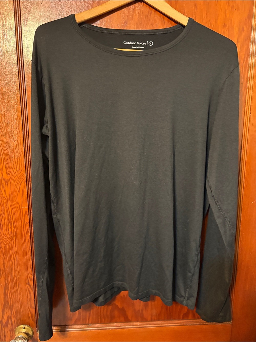 Outdoor Voices Black Women’s Long-Sleeve Crew